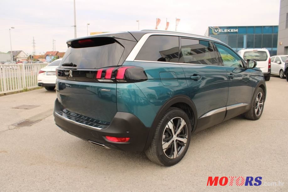 2020' Peugeot 5008 1,2 photo #3