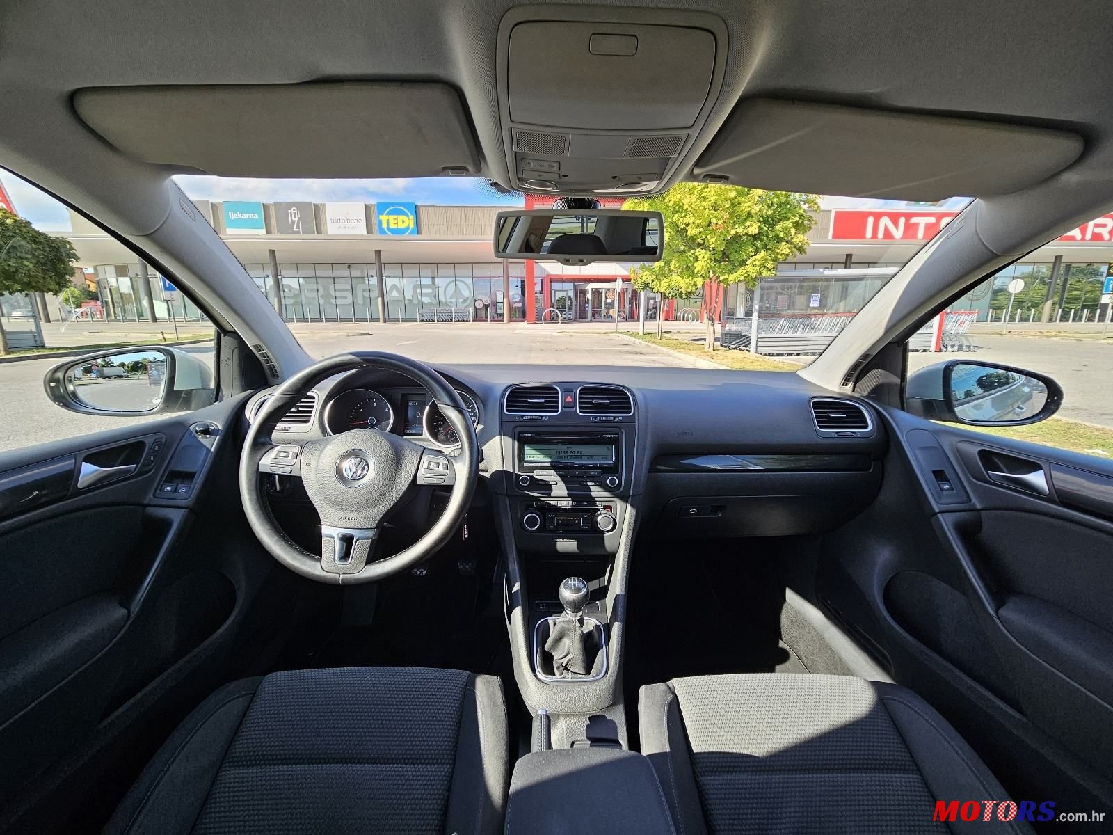 2010' Volkswagen Golf VI 1,6 Tdi photo #6