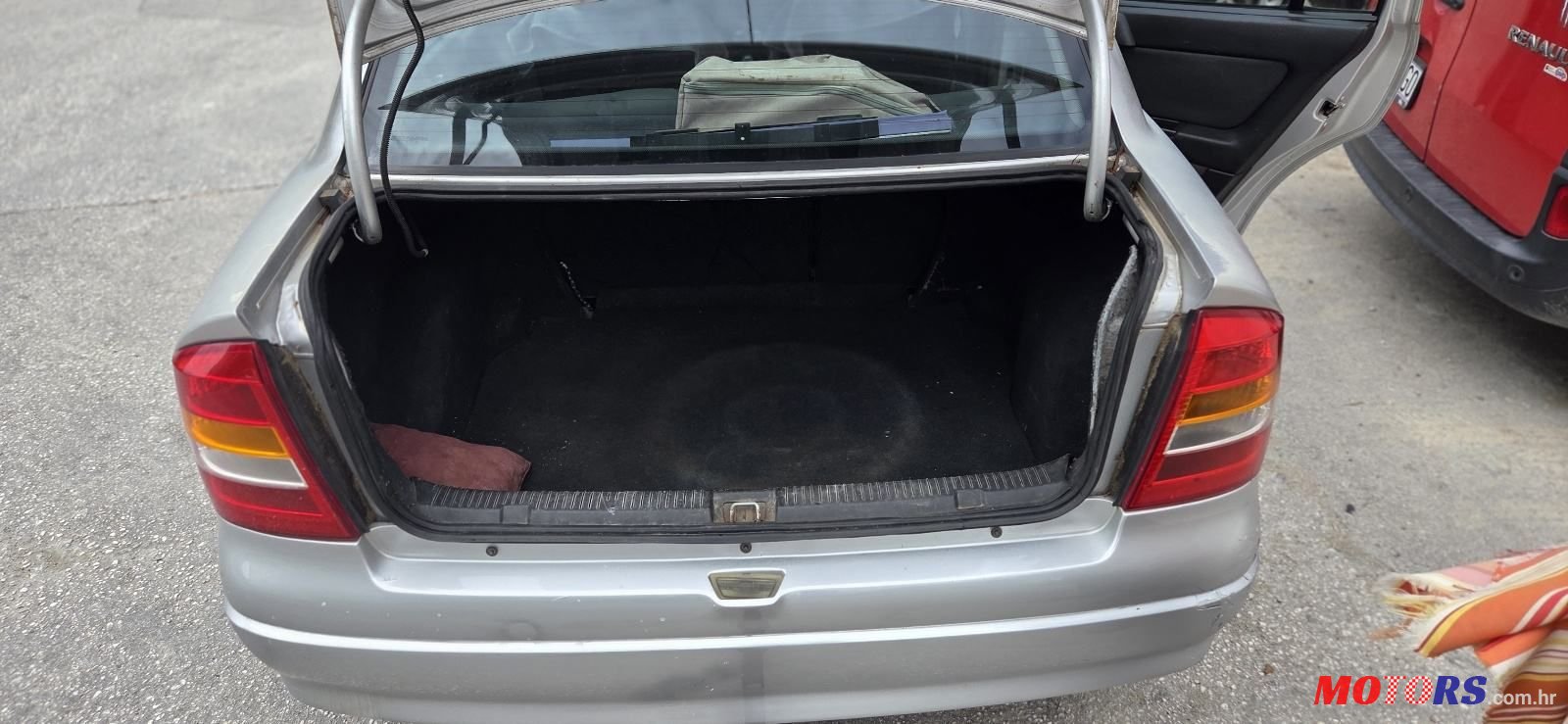 2005' Opel Astra Classic photo #6