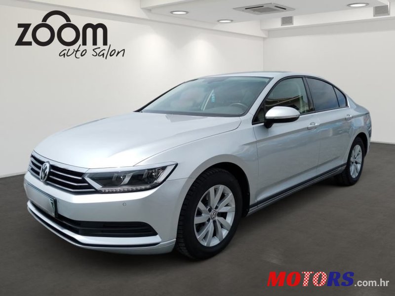 2018' Volkswagen Passat photo #1