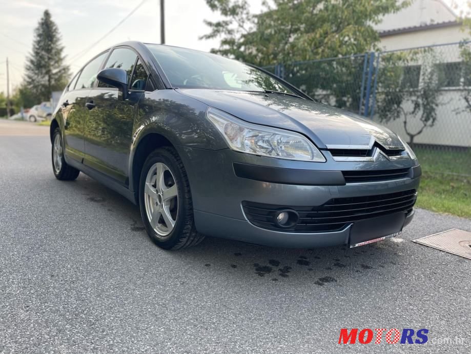 2007' Citroen C4 1,6 Hdi 16V photo #2