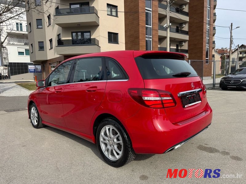 2015' Mercedes-Benz B-Klasa 200 Cdi photo #5