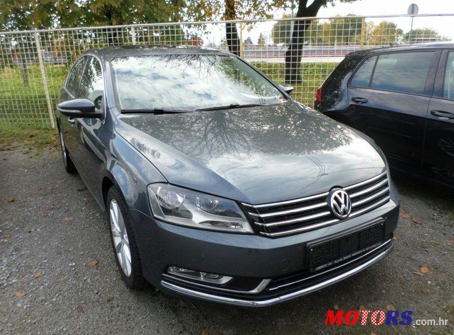 2011' Volkswagen Passat 2,0 Tdi photo #1