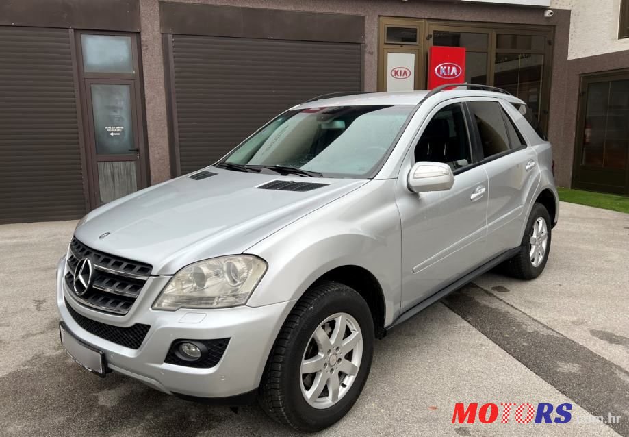 2008' Mercedes-Benz Ml 320 Cdi photo #3