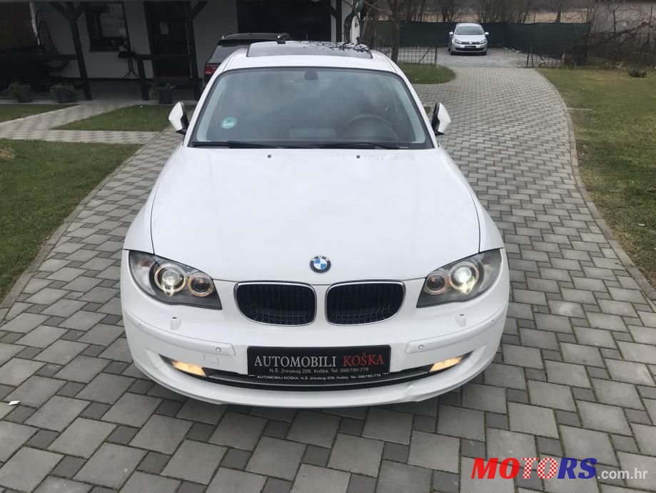 2011' BMW Serija 1 118D photo #1