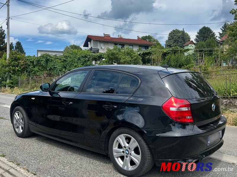 2010' BMW Serija 1 118D photo #1