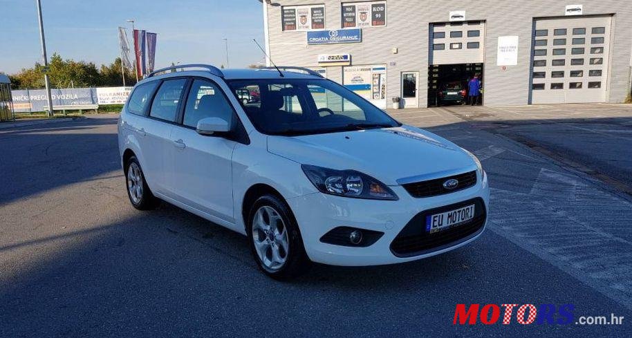 2011' Ford Focus Karavan photo #3