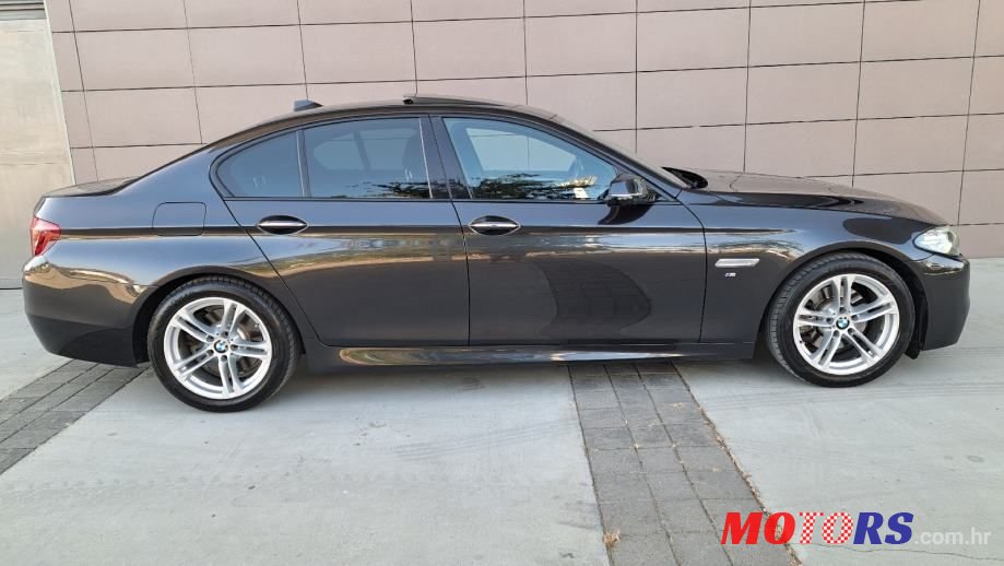 2014' BMW Serija 5 520D photo #6