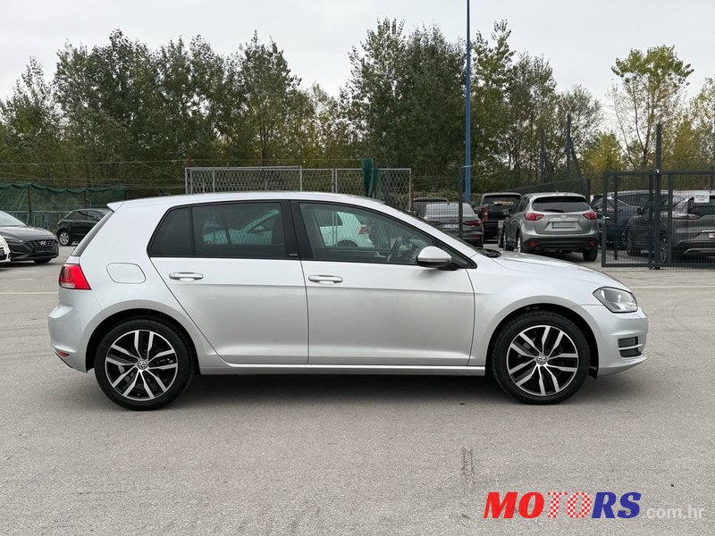 2016' Volkswagen Golf VII 1,6 Tdi Bmt photo #4