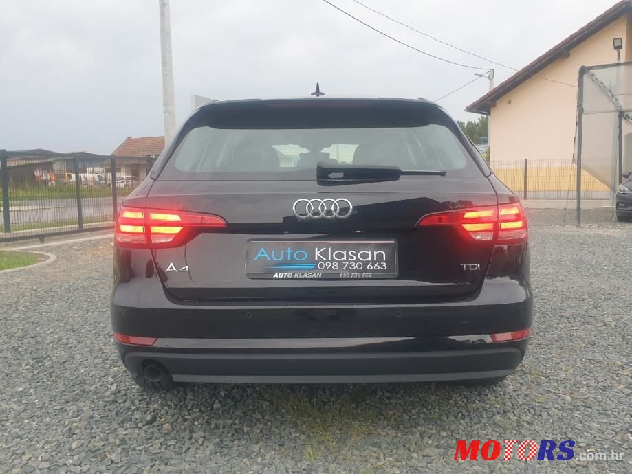 2016' Audi A4 Avant photo #6