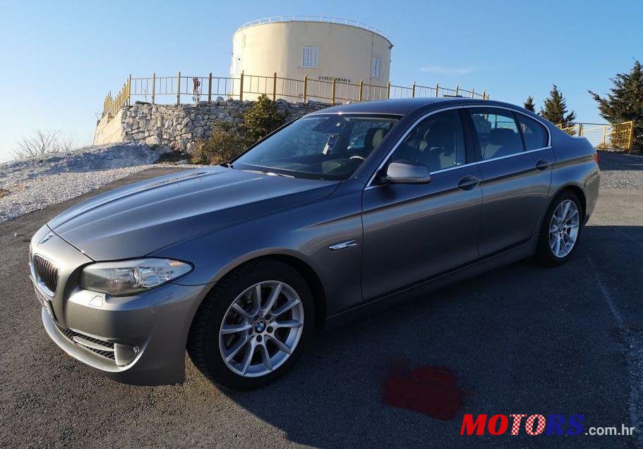 2011' BMW Serija 5 530D photo #1