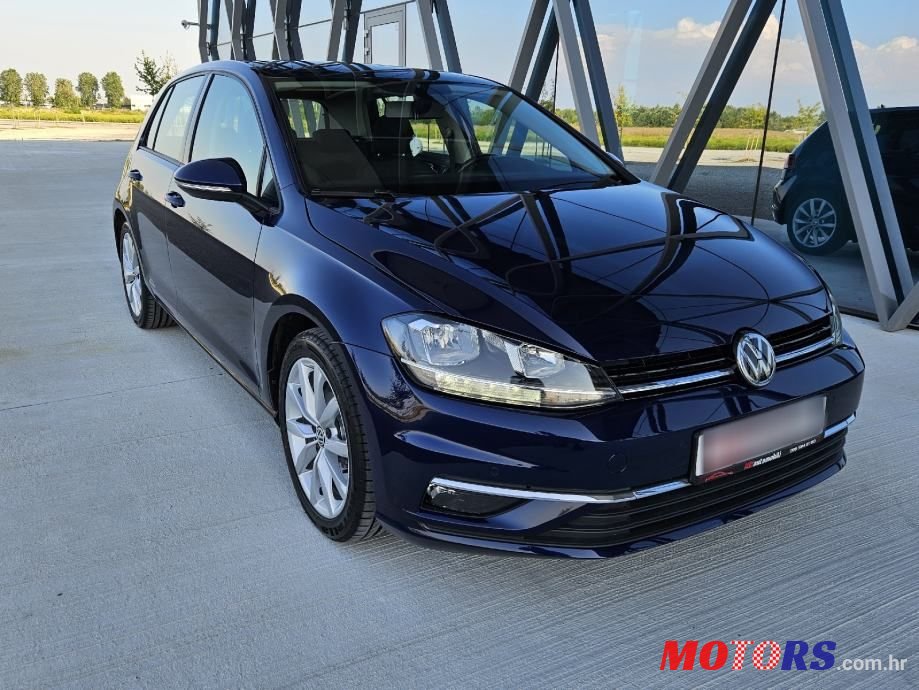 2017' Volkswagen Golf 7 1,6 Tdi photo #2