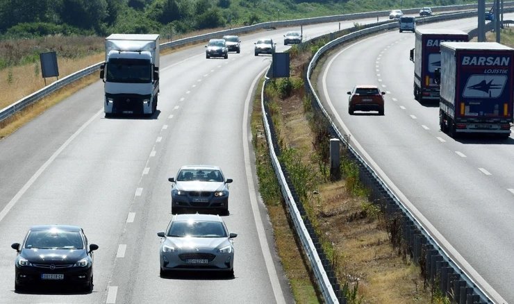 HAK: Nesreća na A3 između čvorova Lipovljani i Kutina u smjeru Bregane