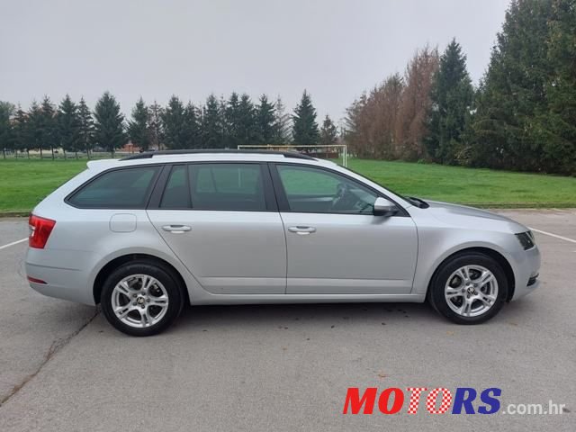 2017' Skoda Octavia Combi photo #5