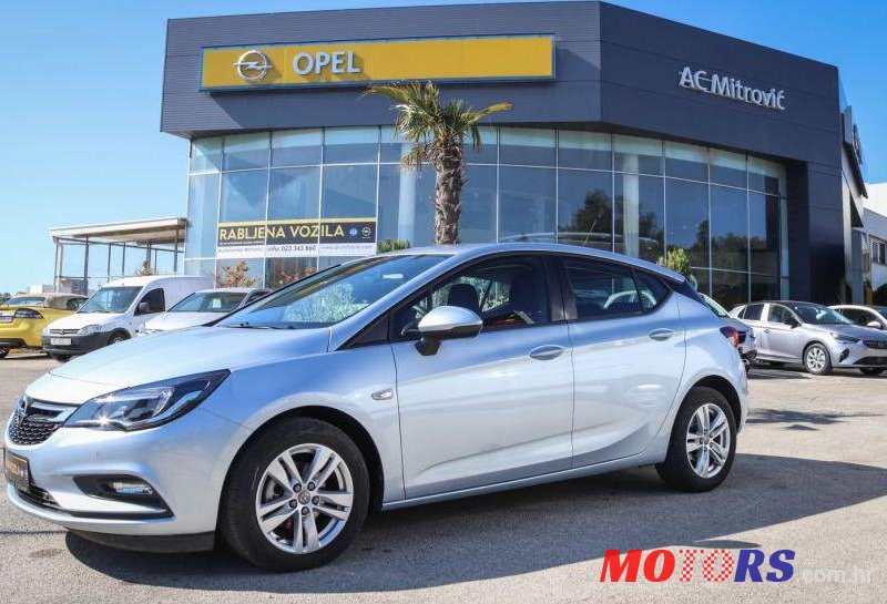 2019' Opel Astra 1,0 photo #1