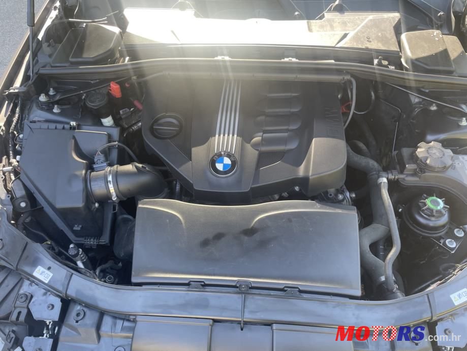 2010' BMW Serija 3 320D photo #2