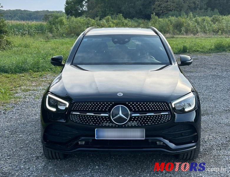 2020' Mercedes-Benz GLC 220 D 4Matic photo #5