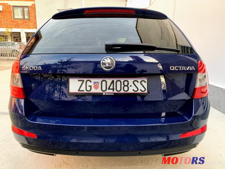 2014' Skoda Octavia Combi photo #4