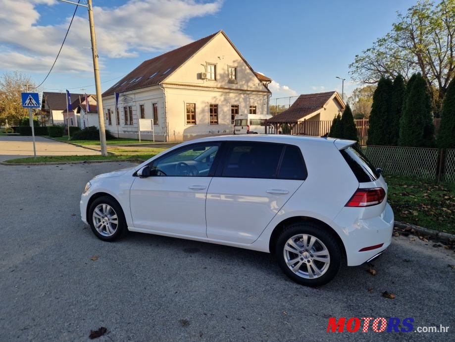 2020' Volkswagen Golf 7 1.6 Tdi photo #5