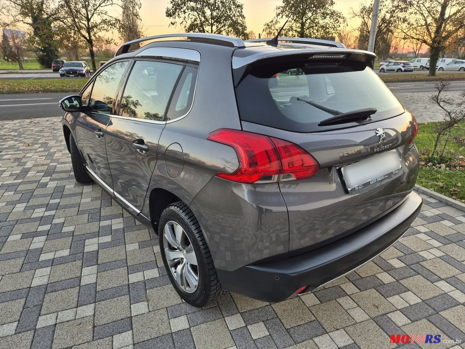 2014' Peugeot 2008 1,2 Vti photo #6