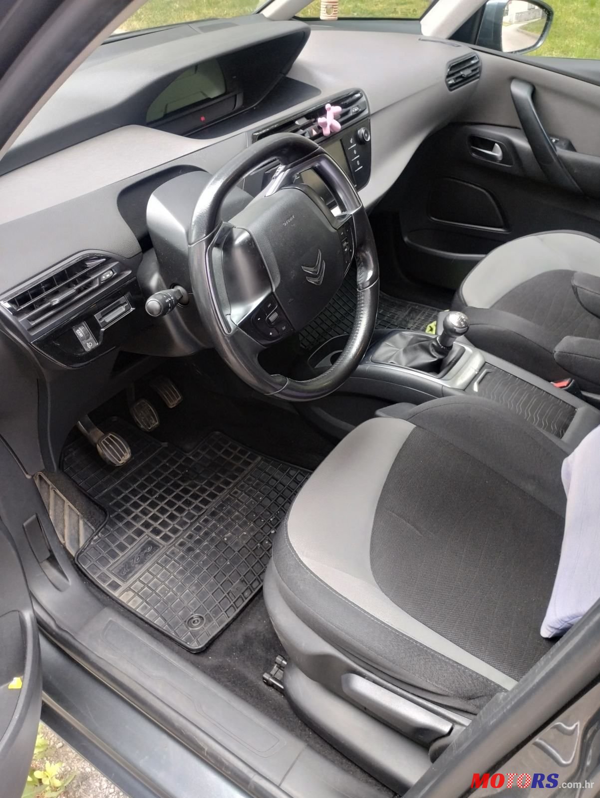 2016' Citroen C4 Picasso Bluehdi 100 photo #1