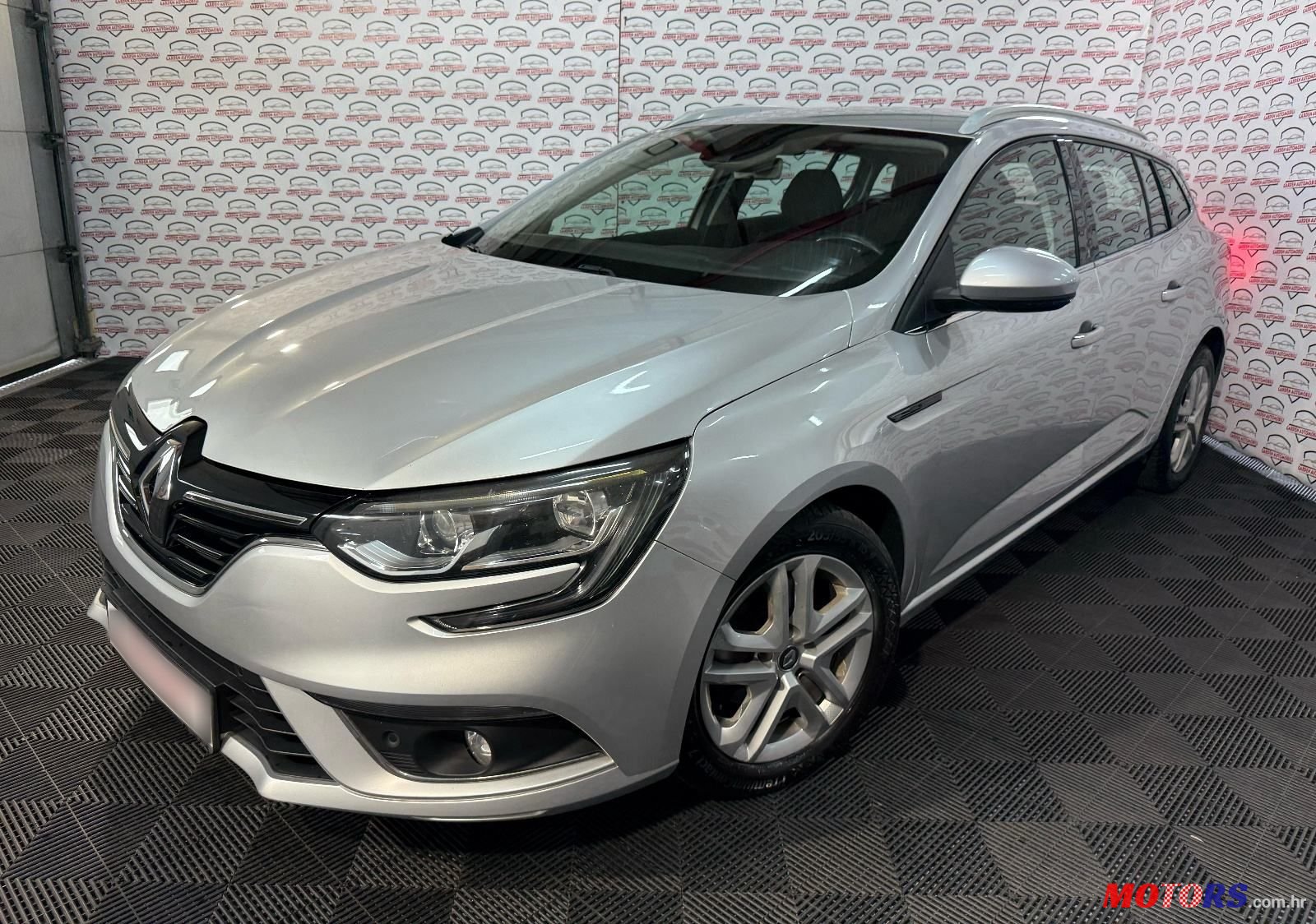 2017' Renault Megane Grandtour photo #1