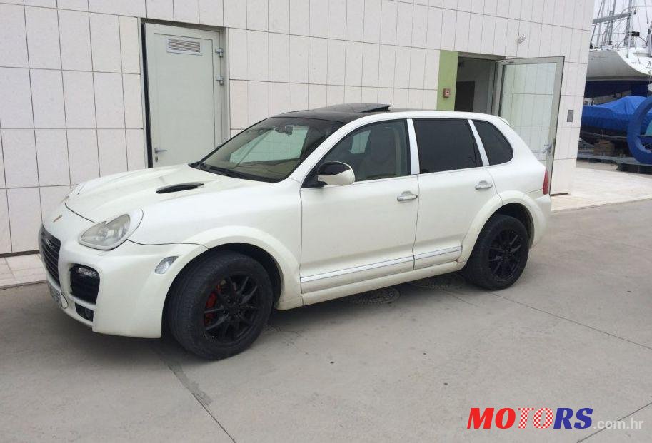 2006' Porsche Cayenne 4,5 V8 photo #2
