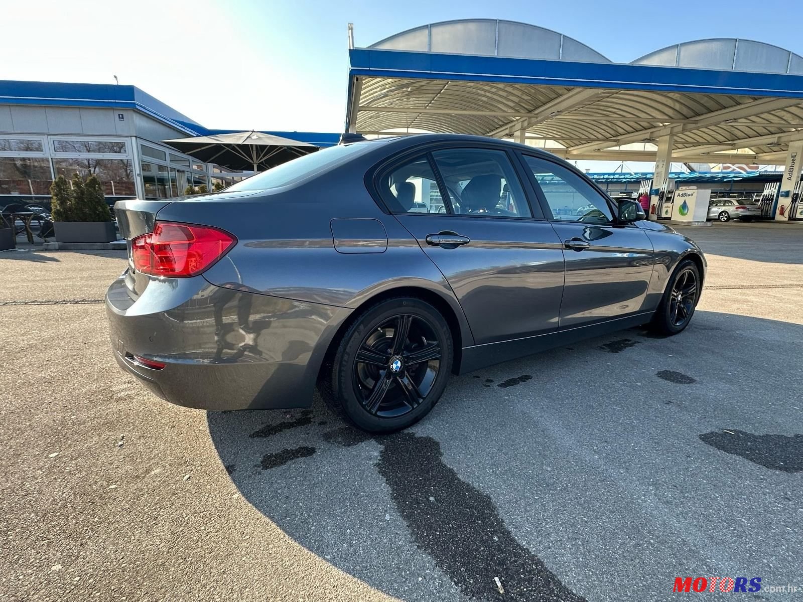 2016' BMW Serija 3 320D photo #6