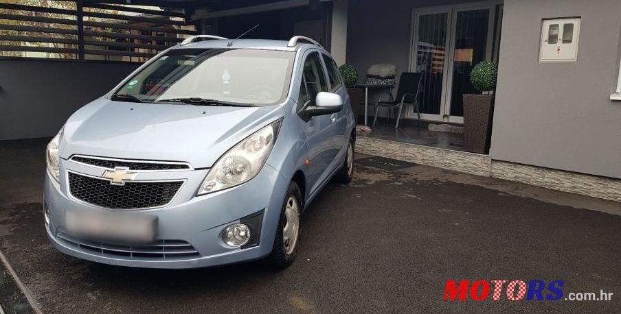 2010' Chevrolet Spark Spark 1,0 16V photo #1