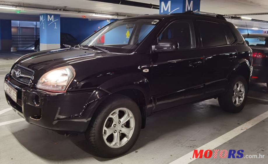 2009' Hyundai Tucson photo #2