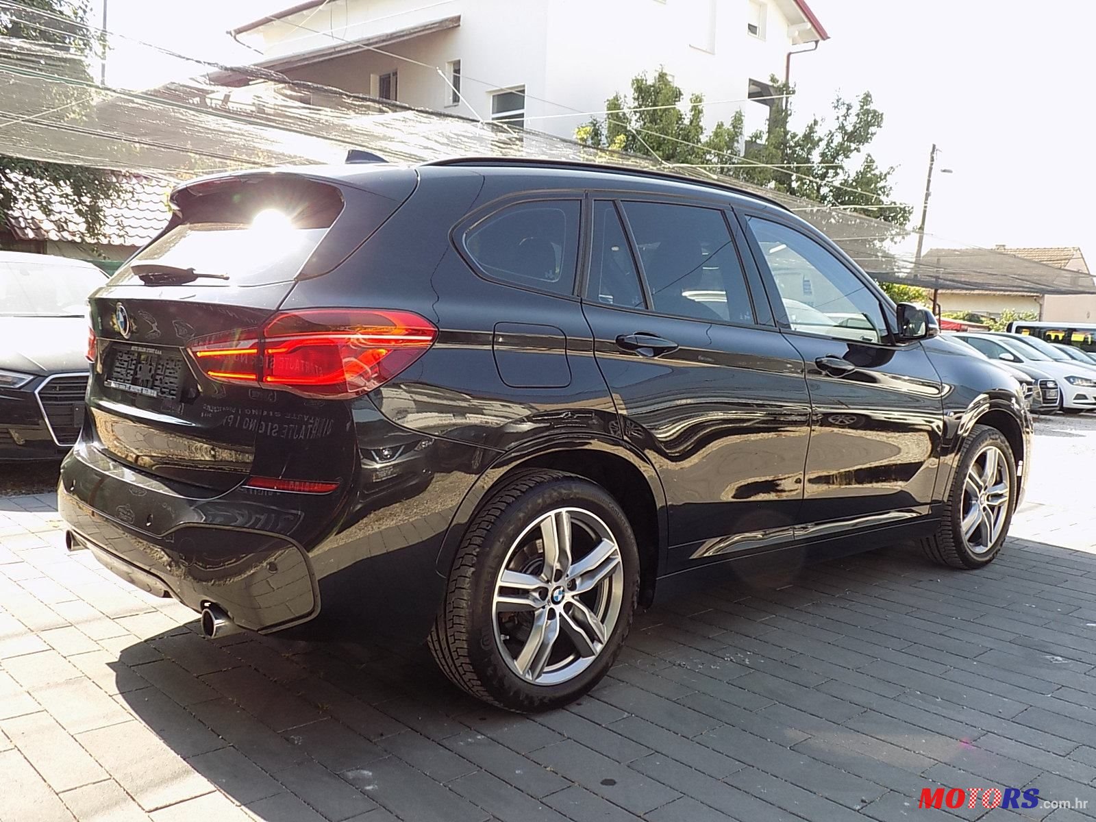 2017' BMW X1 20D photo #6