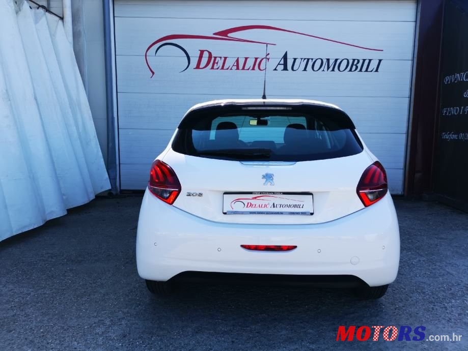 2017' Peugeot 208 photo #6