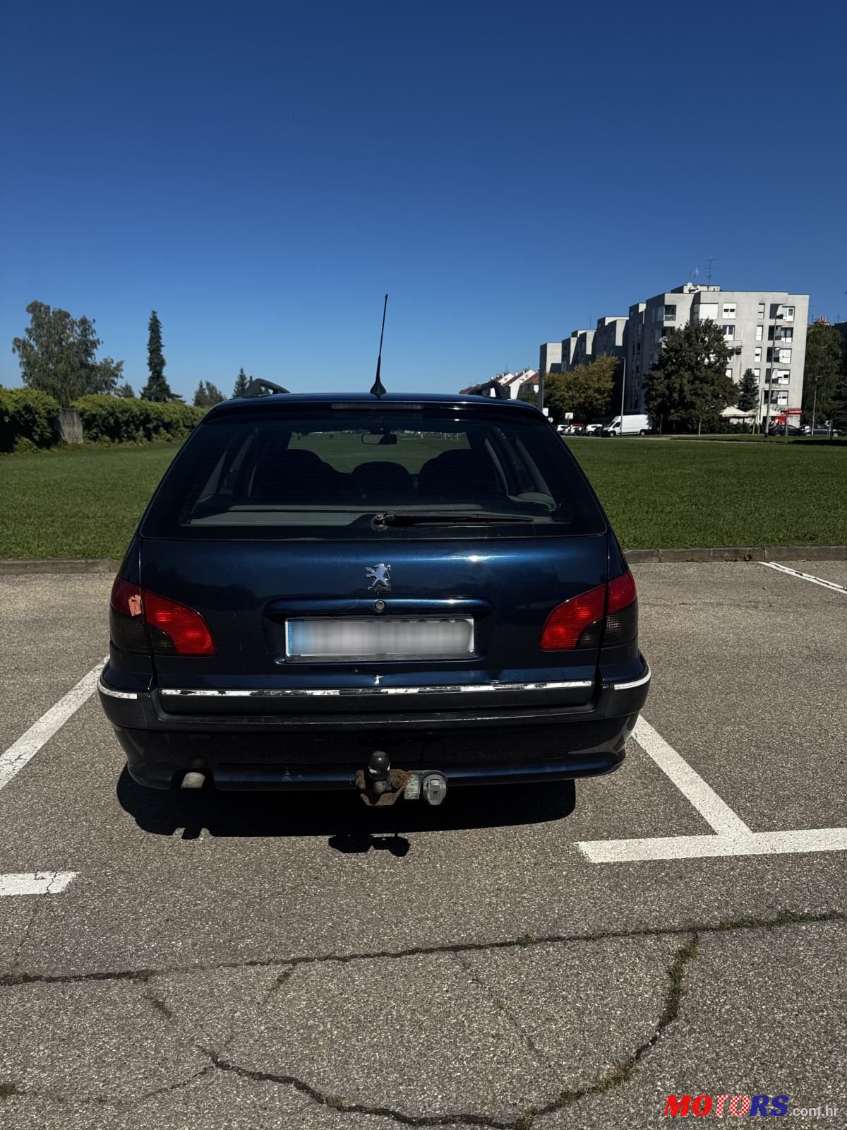 2003' Peugeot 406 Break photo #3