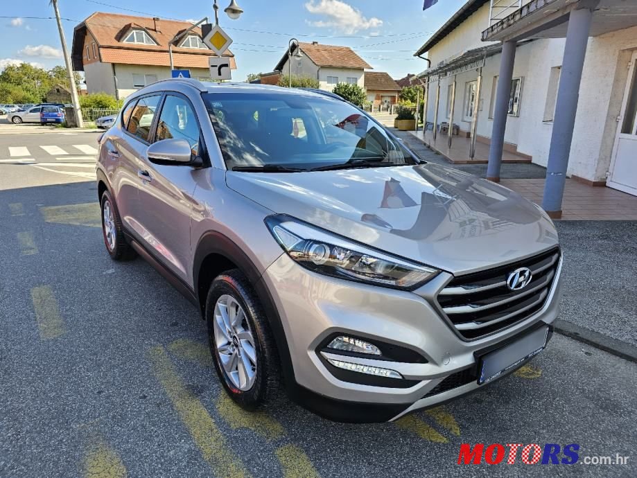 2016' Hyundai Tucson 1.7 Crdi photo #4