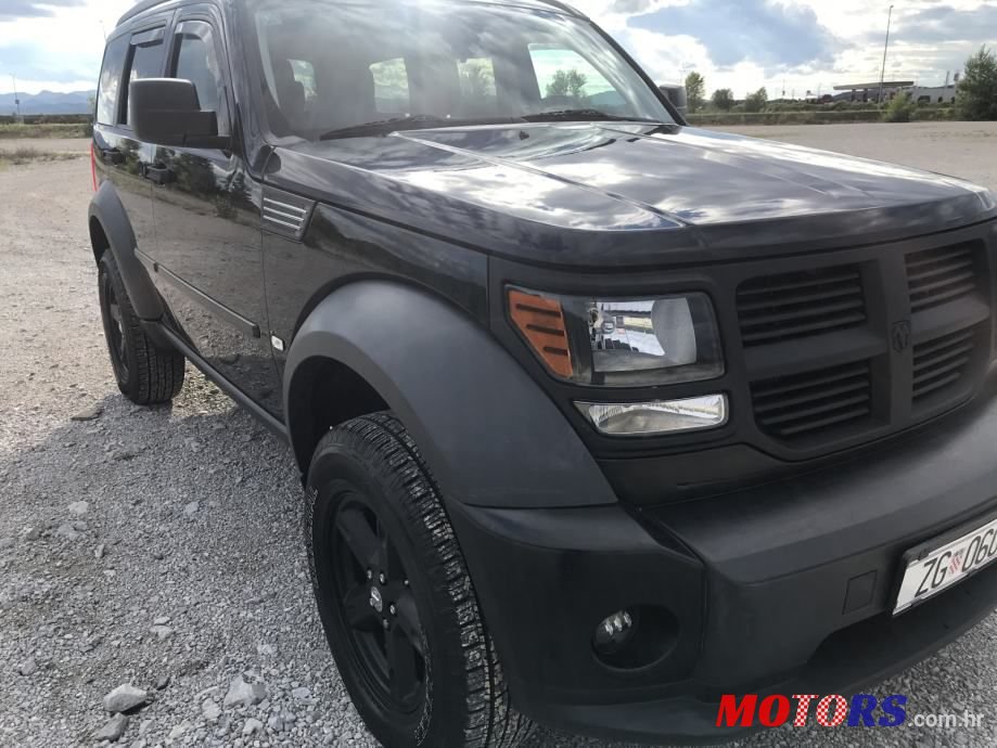 2008' Dodge Nitro photo #2