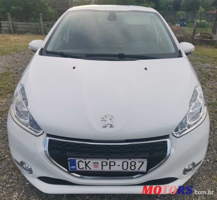 2014' Peugeot 208 photo #1