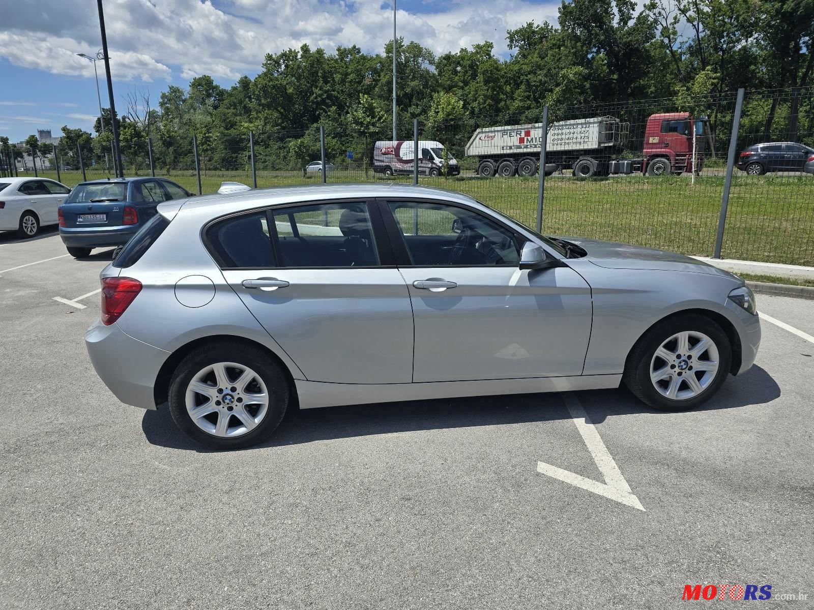 2015' BMW Serija 1 118D photo #4