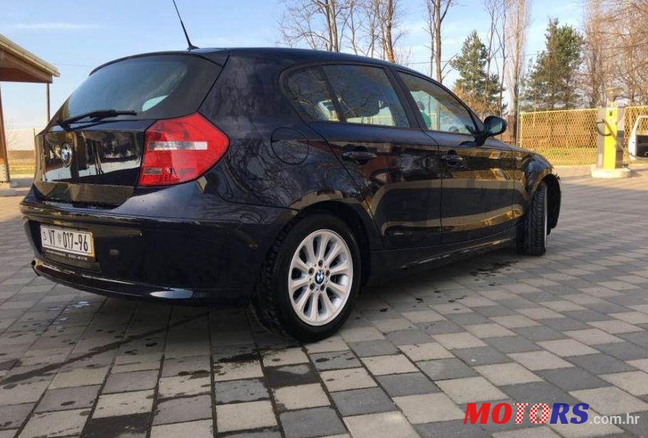 2009' BMW Serija 1 118D photo #1