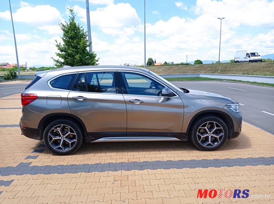 2017' BMW X1 20D photo #2