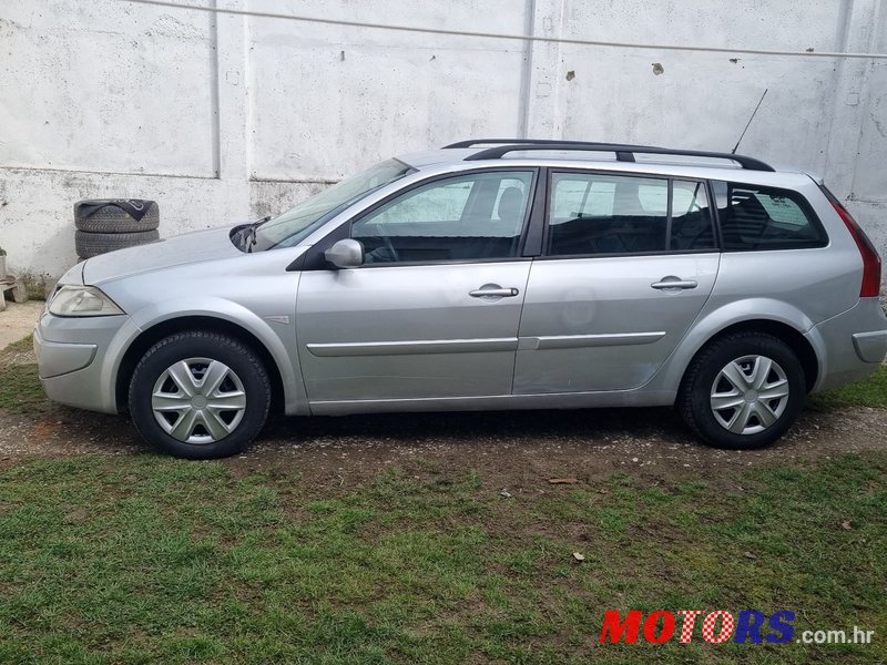 2010' Renault Clio 1,5 Dci photo #4