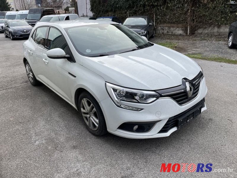 2019' Renault Megane Blue Dci 95 photo #2