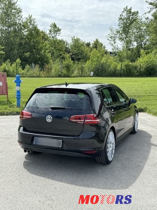 2014' Volkswagen Golf VII photo #4