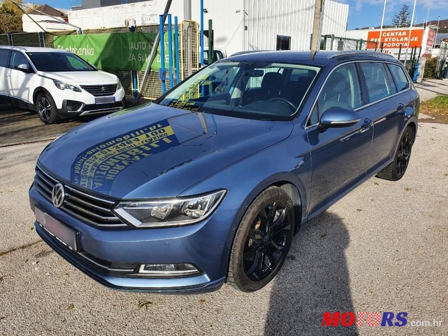 2016' Volkswagen Passat Variant photo #3