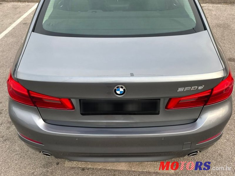 2017' BMW Serija 5 520D photo #5