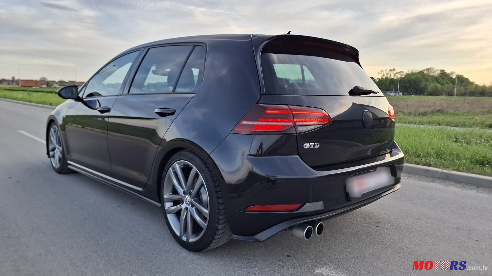 2017' Volkswagen Golf VII 2,0 Gtd photo #6