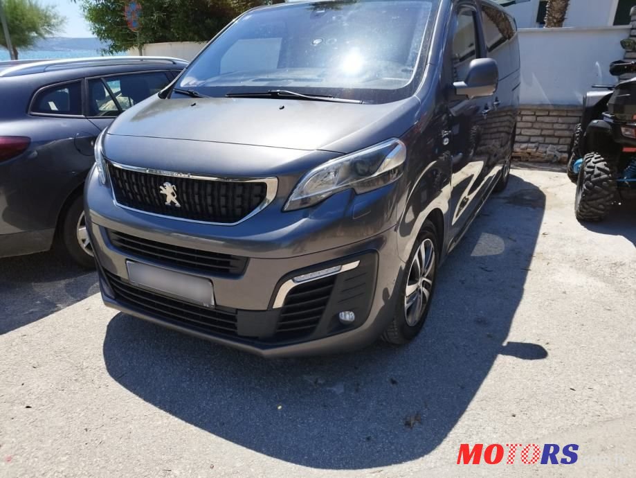 2017' Peugeot Traveller 2,0 Bluehdi photo #1