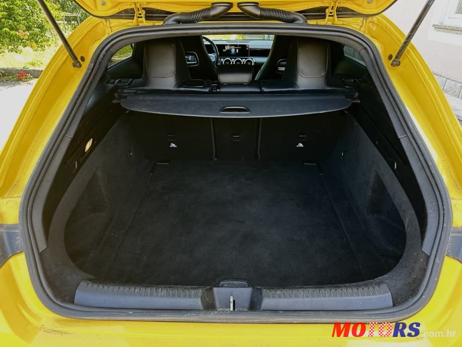 2019' Mercedes-Benz Cla Klasa 200 D photo #6