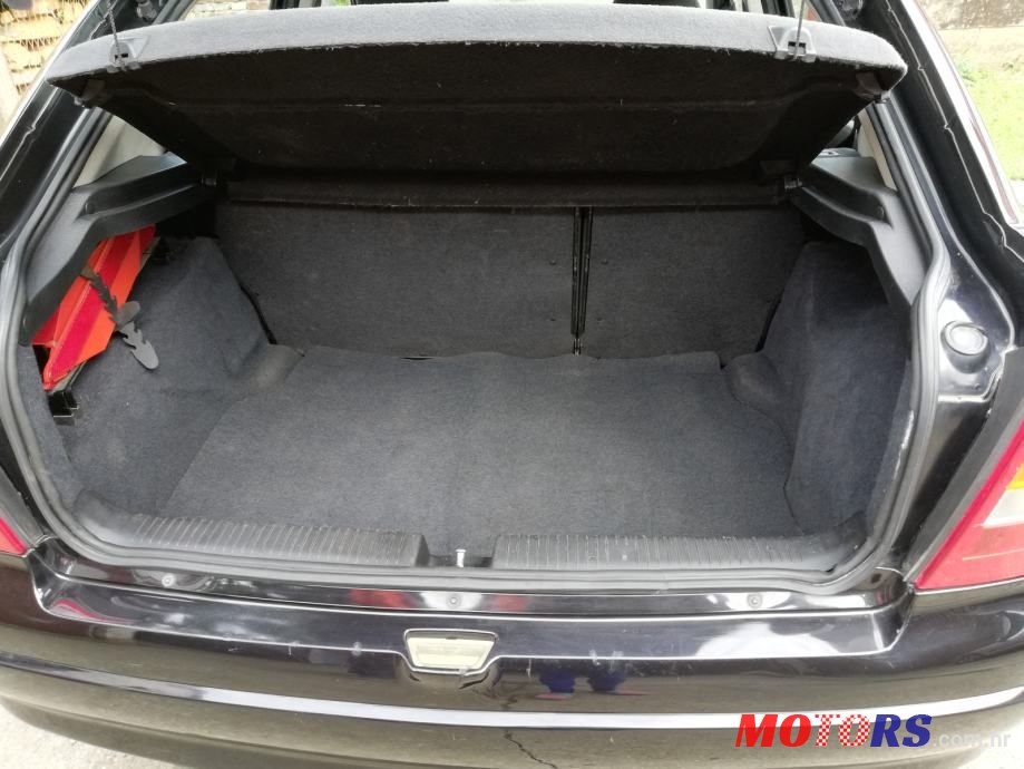 2008' Opel Astra photo #5