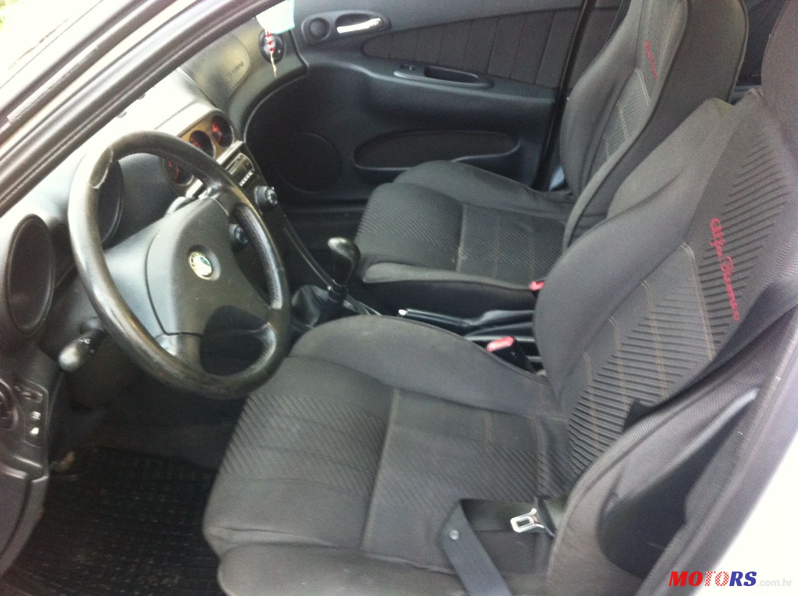 2001' Alfa Romeo 156 photo #5