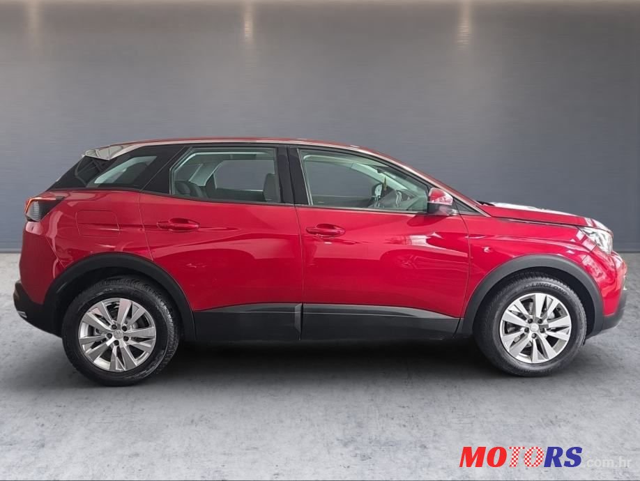 2017' Peugeot 3008 1,2 photo #4